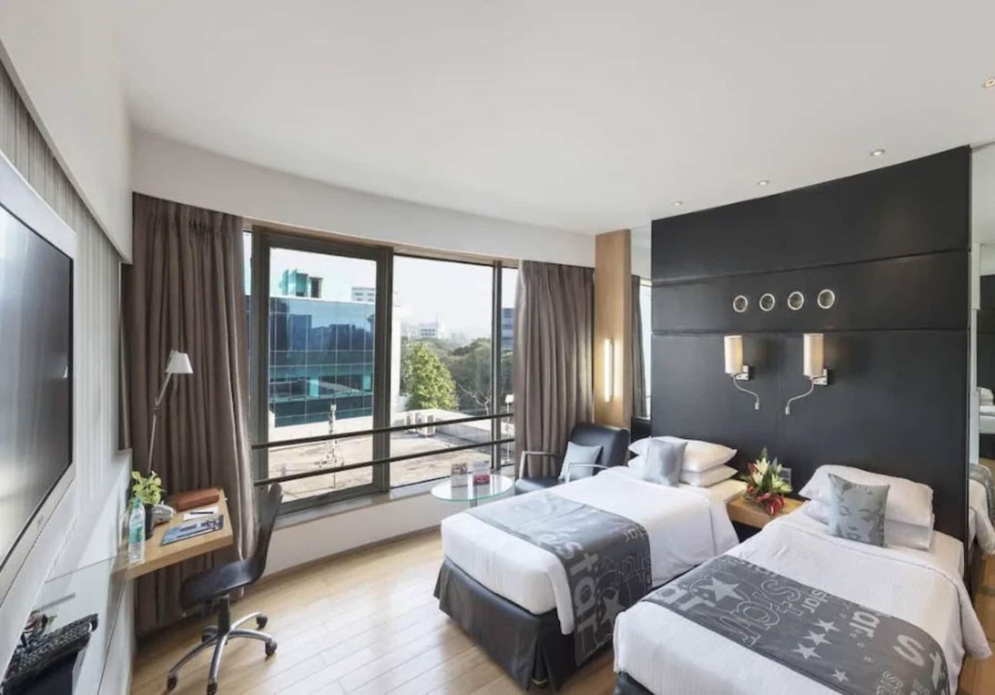 The Regale By Tunga Hotel Мумбай Екстериор снимка